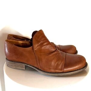 Miz Mooz Lilith Cognac Brown Ruched Leather Slip On Oxford Shoes